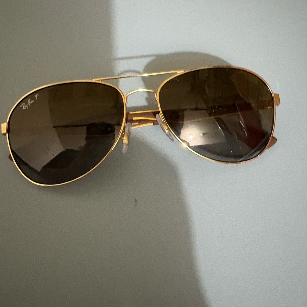Ray-Ban Gold Frame Aviator Sunglasses